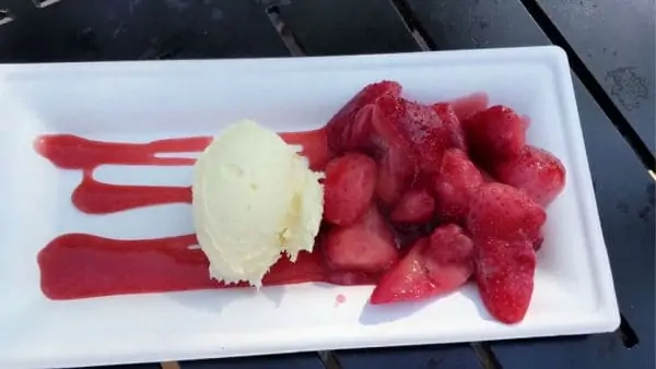 Gluten Free deconstructed strawberry cheesecake at Epcot festival of the arts