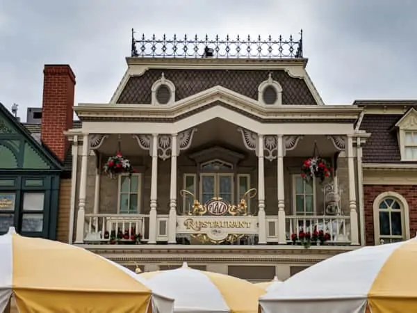 Front view of The Plaza Restaurant at Disney's Magic Kingdom