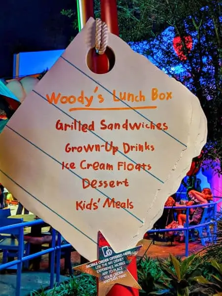 Wood's Lunch Box menu decor item
