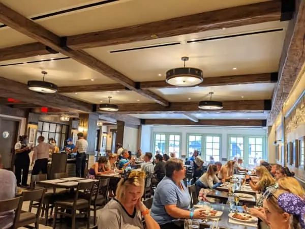 Interior picture of La Creperie de Paris Epcot